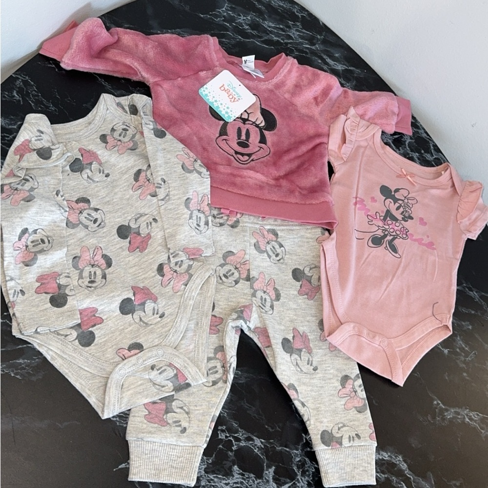 MINNIE MOUSE Disney Baby 4-piece Plush Set Baby Girl Pink Size 6 Mos, 9 Mos NEW